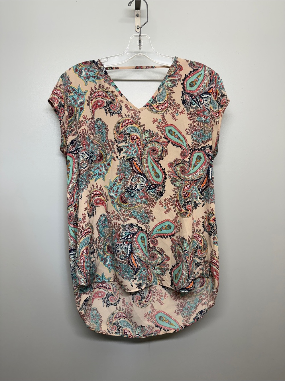 Paisley V-Neck Short Sleeve Hi-low Blouse - Cream & Teal